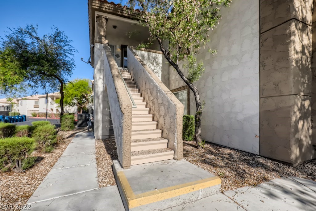 6800 Indian Chief Drive Unit: 204