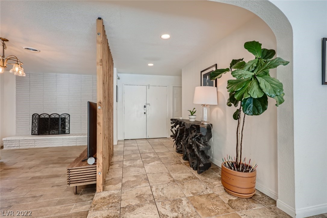 1554 Raindance Way