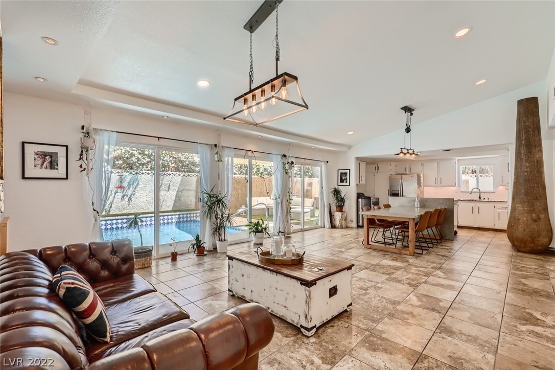 1554 Raindance Way