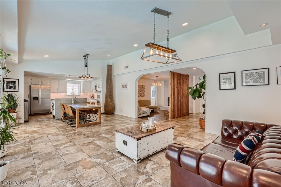 1554 Raindance Way