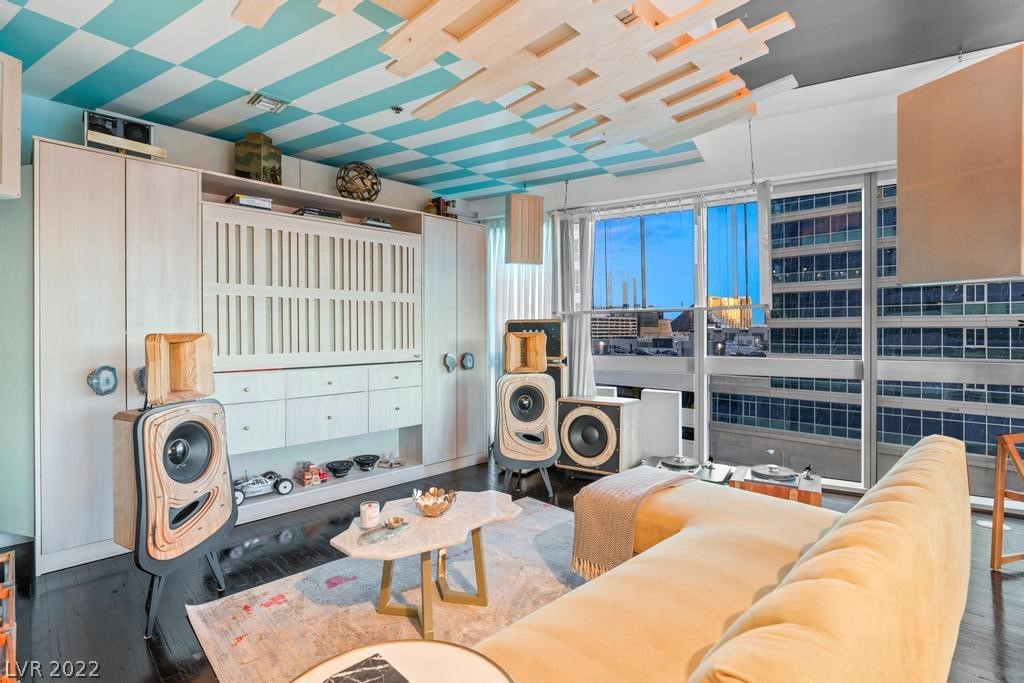 4471 Dean Martin Drive Unit: 701