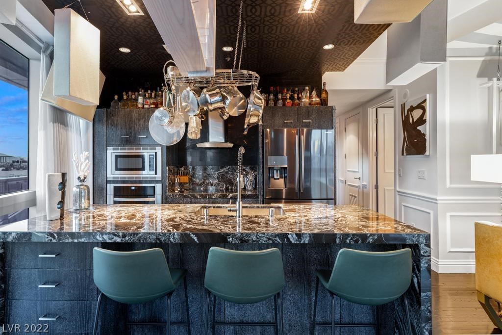 4471 Dean Martin Drive Unit: 701