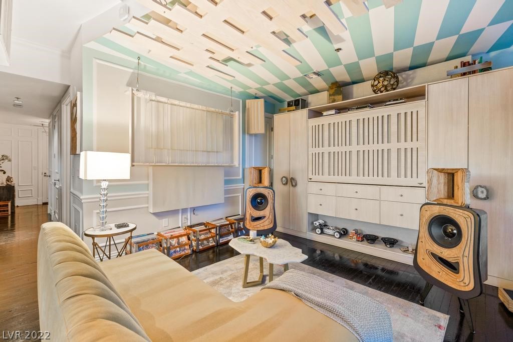 4471 Dean Martin Drive Unit: 701