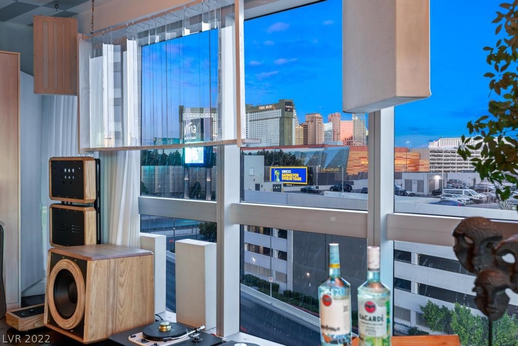 4471 Dean Martin Drive Unit: 701