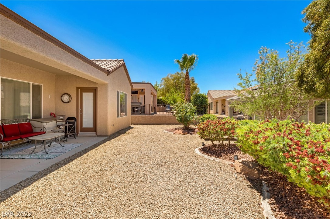 2105 Sawtooth Mountain Drive