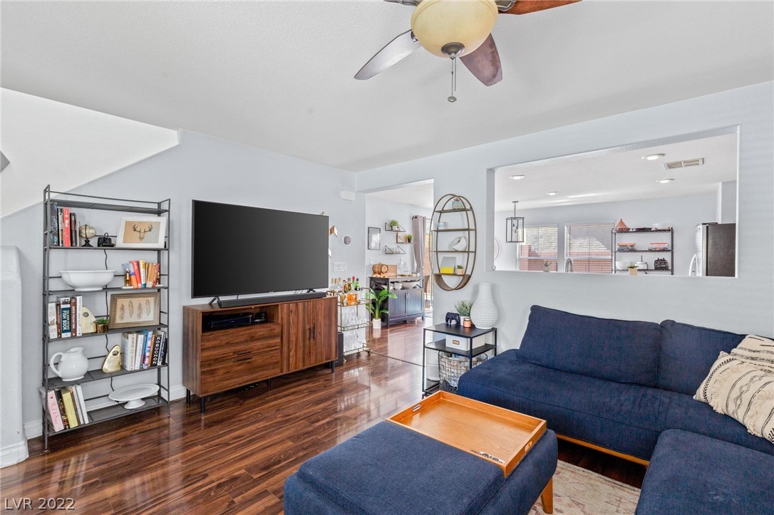 7154 Temecula Valley Avenue