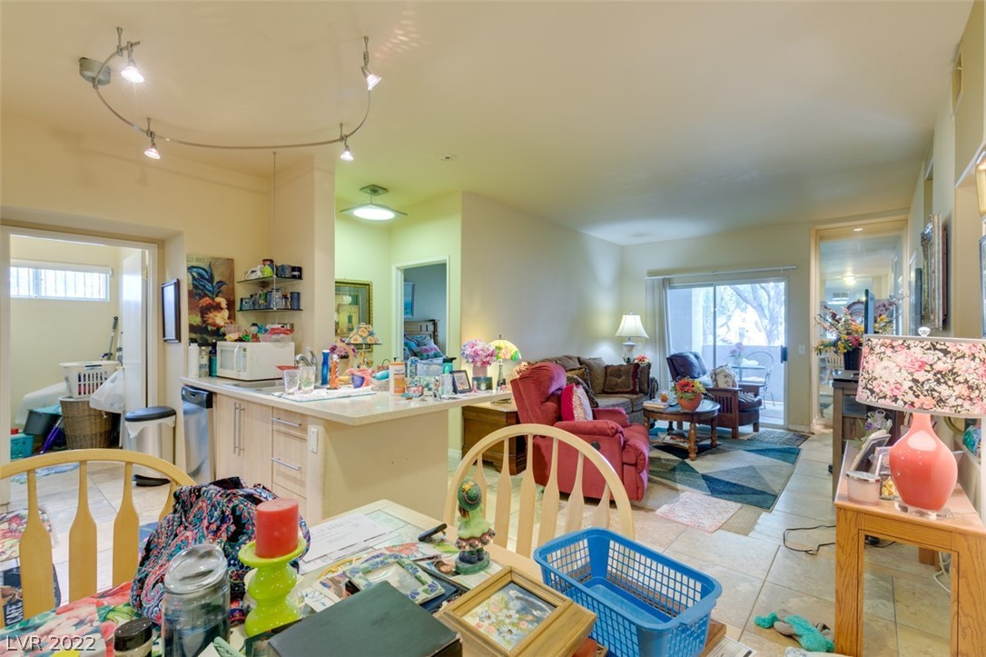 2615 W Gary Avenue Unit: 1047