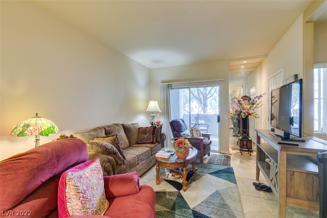 2615 W Gary Avenue Unit: 1047