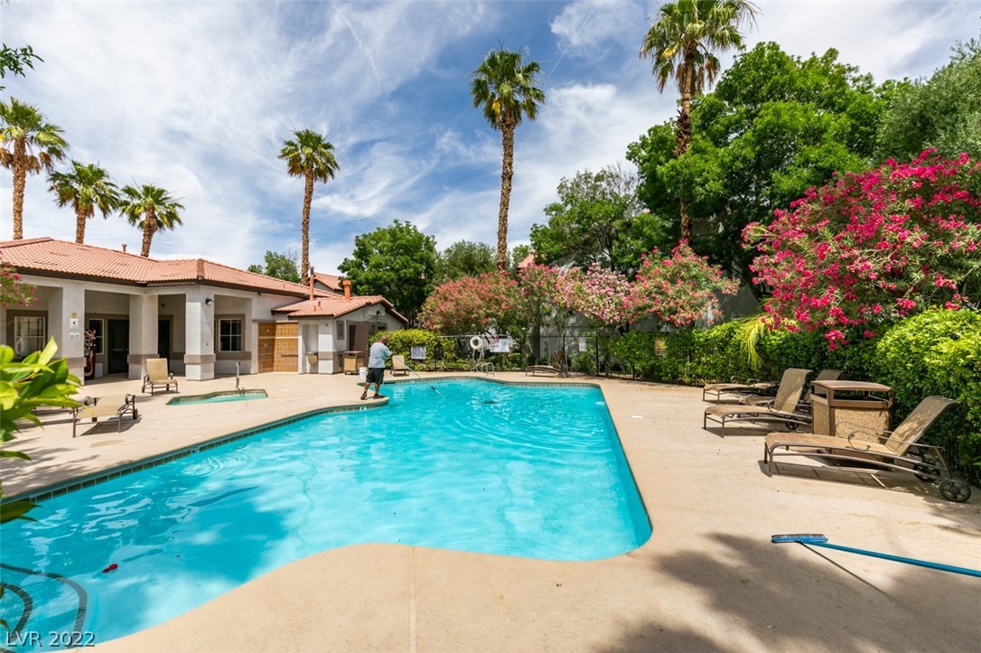 2615 W Gary Avenue Unit: 1047