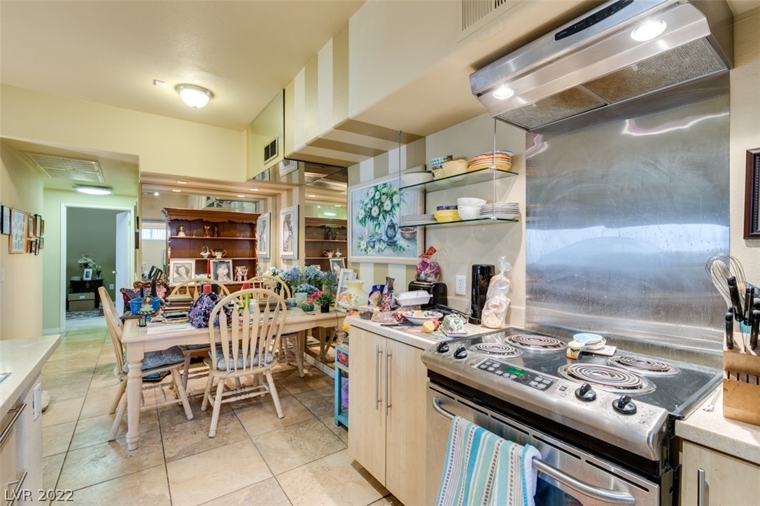 2615 W Gary Avenue Unit: 1047