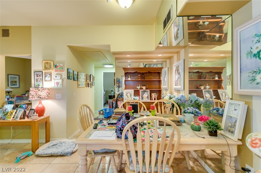 2615 W Gary Avenue Unit: 1047