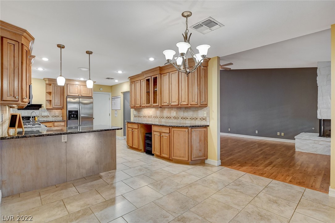 2431 La Casa Drive