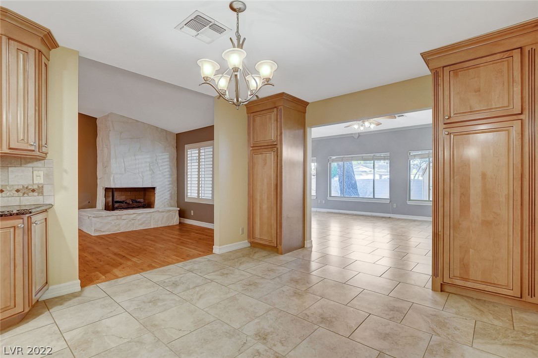 2431 La Casa Drive