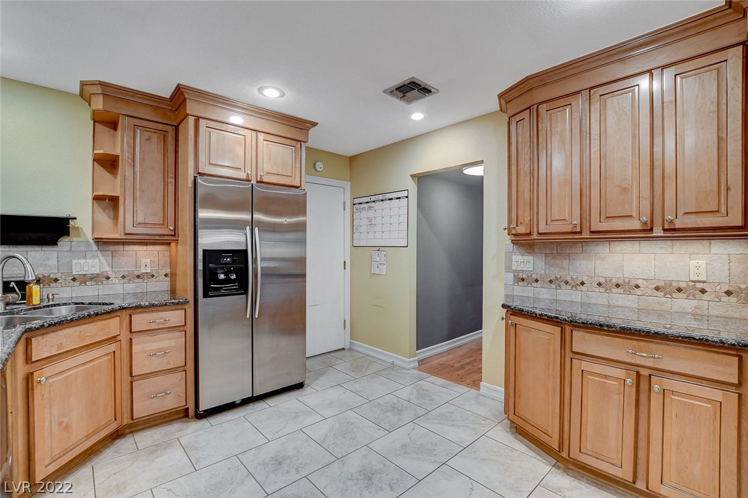 2431 La Casa Drive