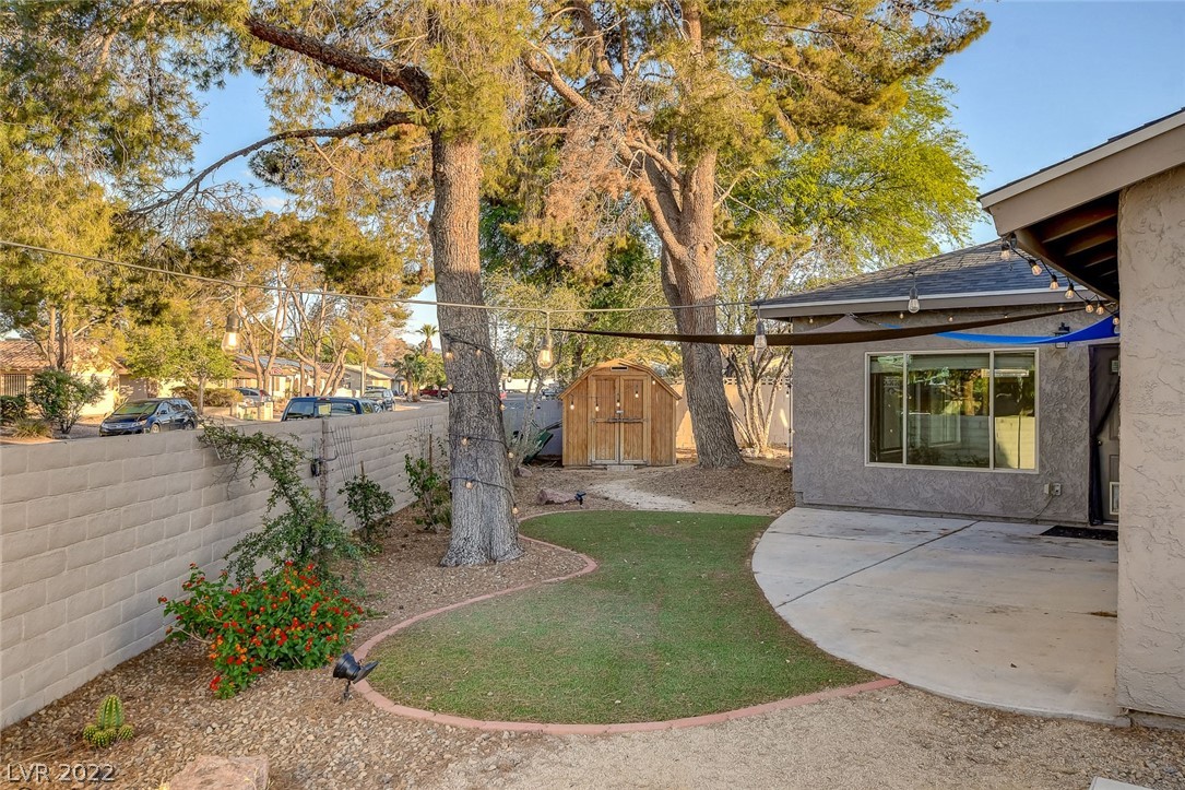 2431 La Casa Drive