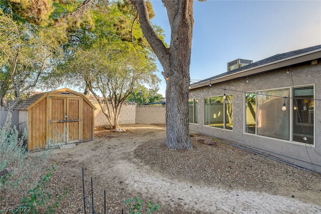 2431 La Casa Drive