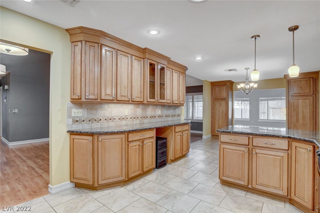 2431 La Casa Drive
