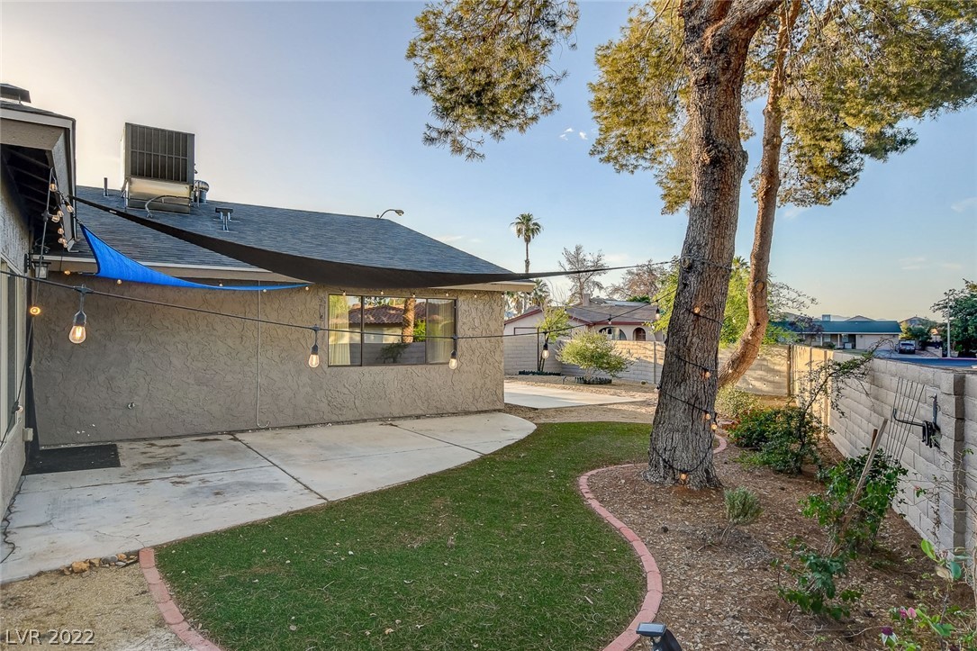 2431 La Casa Drive