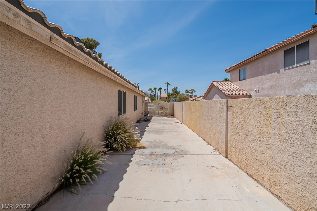 4108 Knoll Ridge Avenue