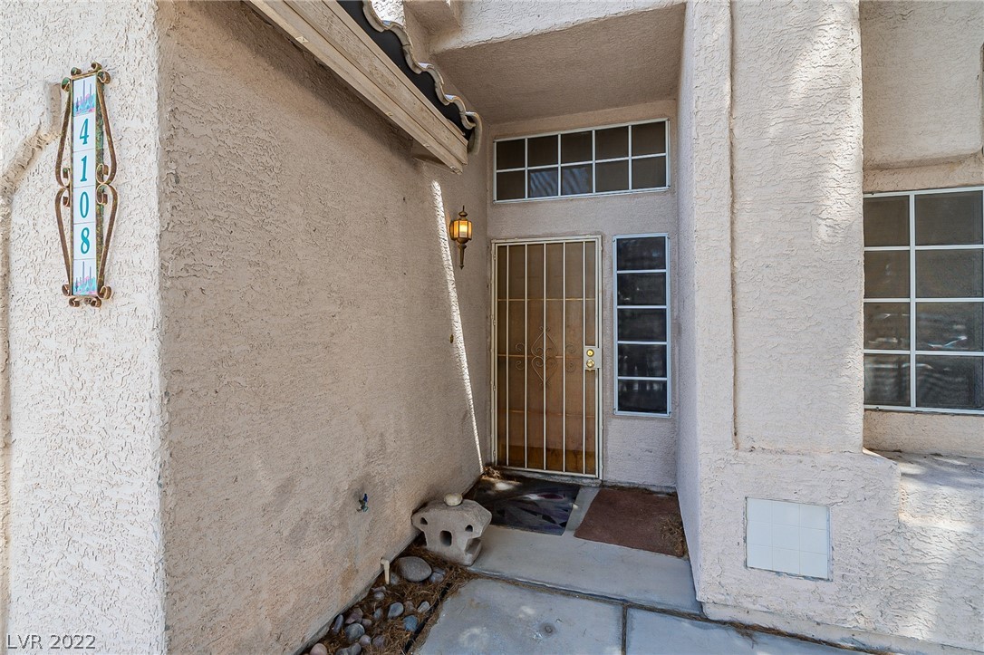4108 Knoll Ridge Avenue