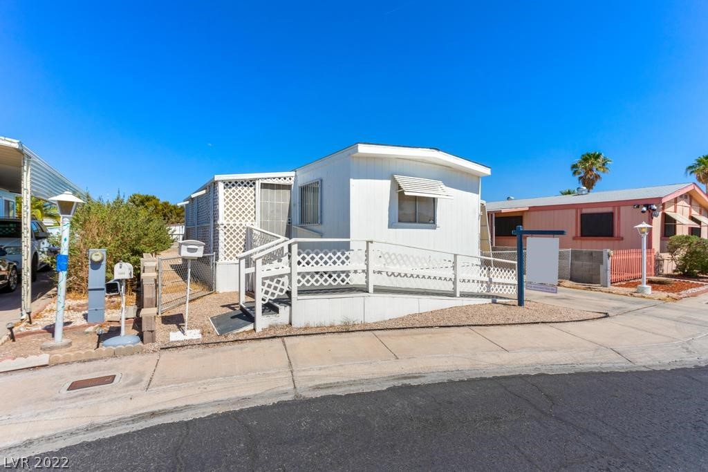 3306 Haleakala Drive
