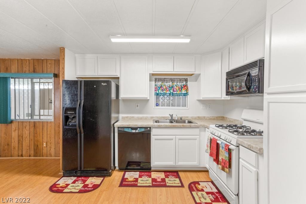3306 Haleakala Drive