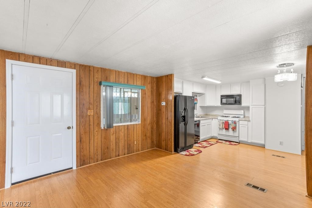 3306 Haleakala Drive