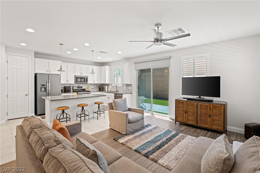 8099 Skye Canyon Grand Street