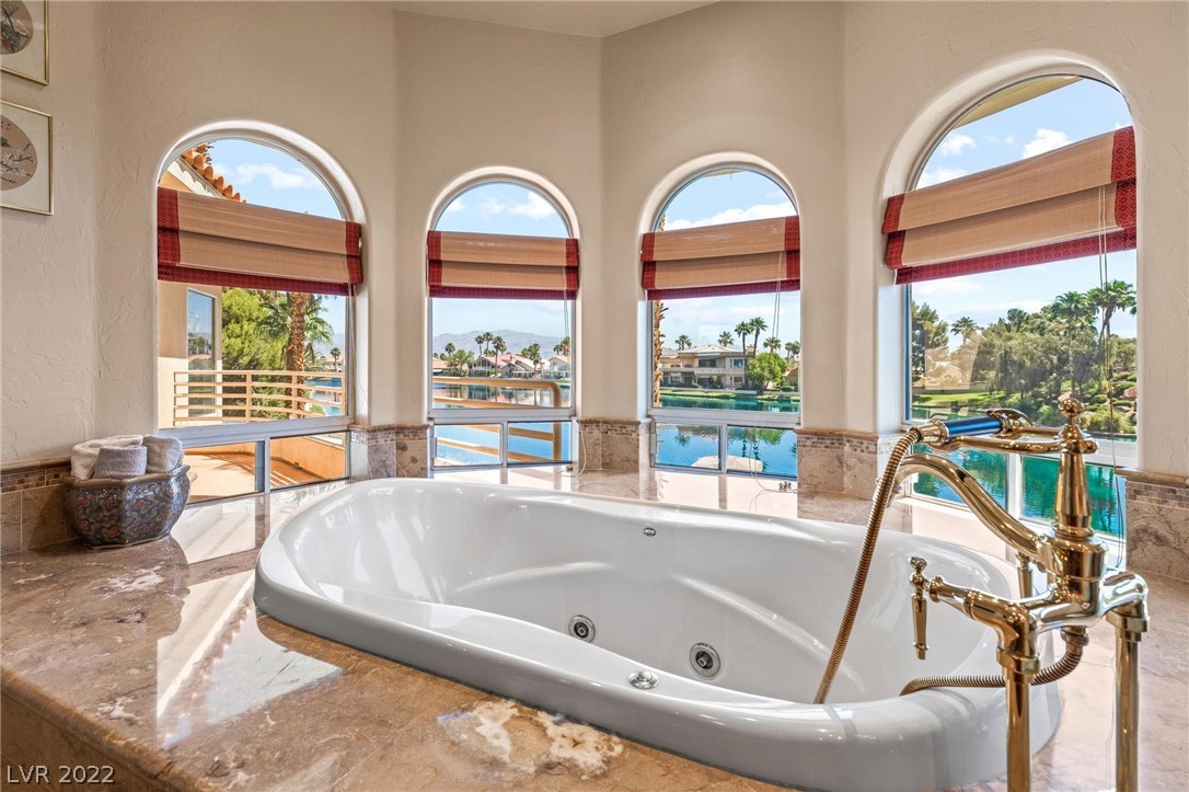 8101 Moonstone Circle