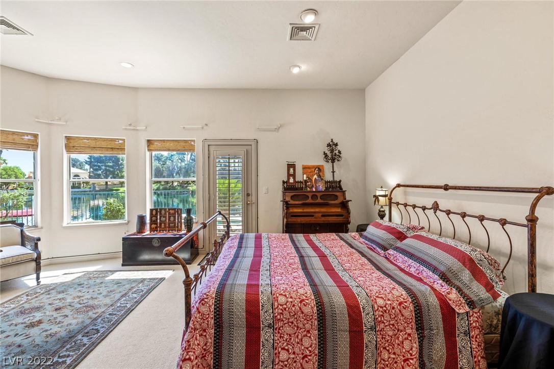 8101 Moonstone Circle