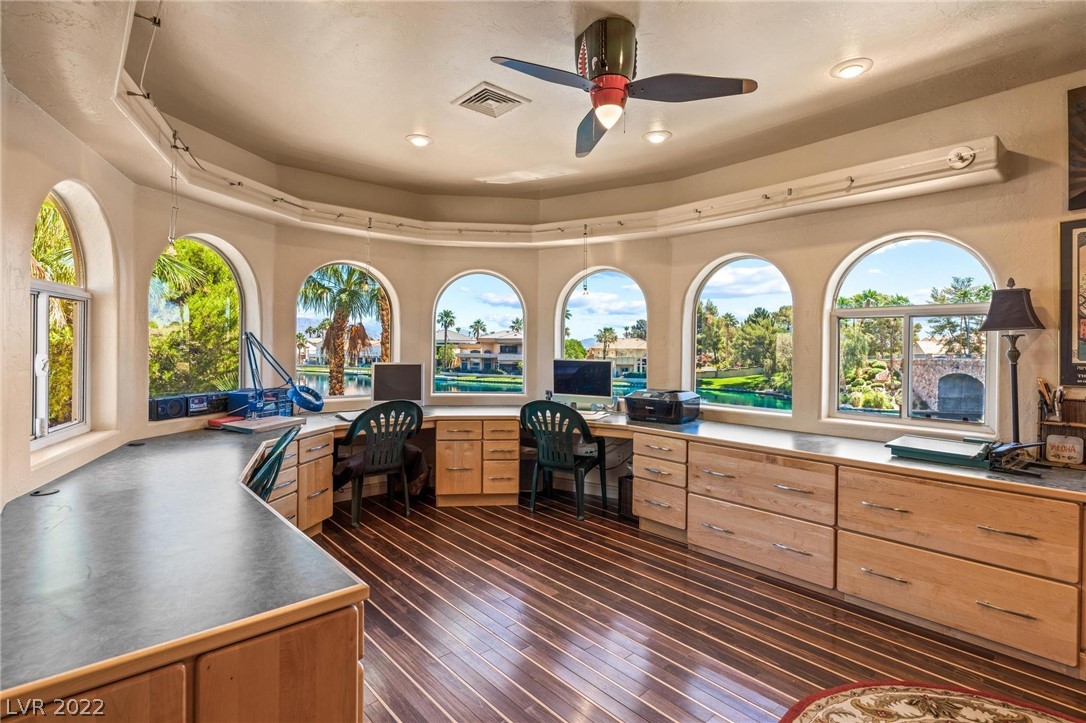 8101 Moonstone Circle