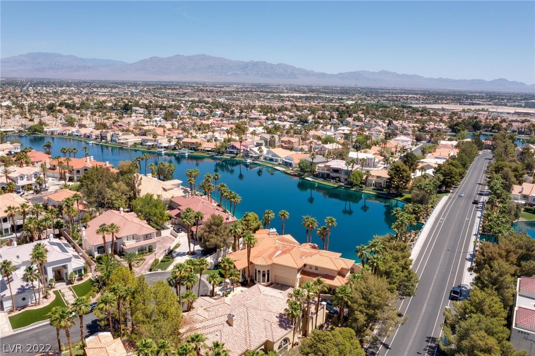 8101 Moonstone Circle