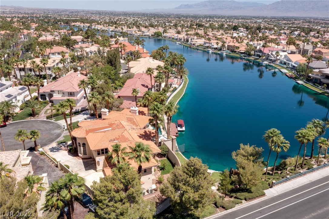 8101 Moonstone Circle