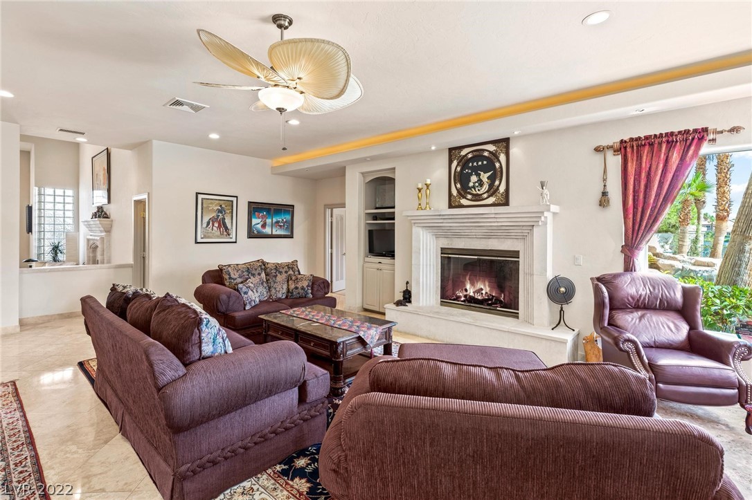 8101 Moonstone Circle