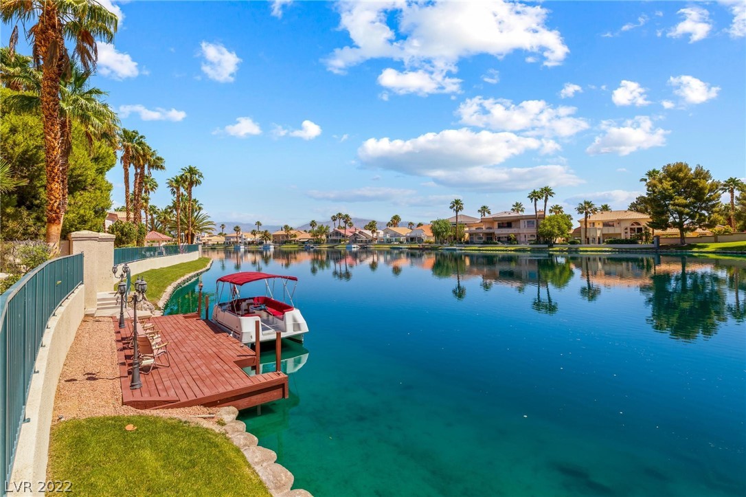 8101 Moonstone Circle