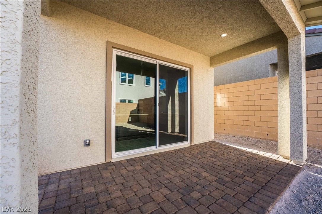 10428 Muro Russo Avenue