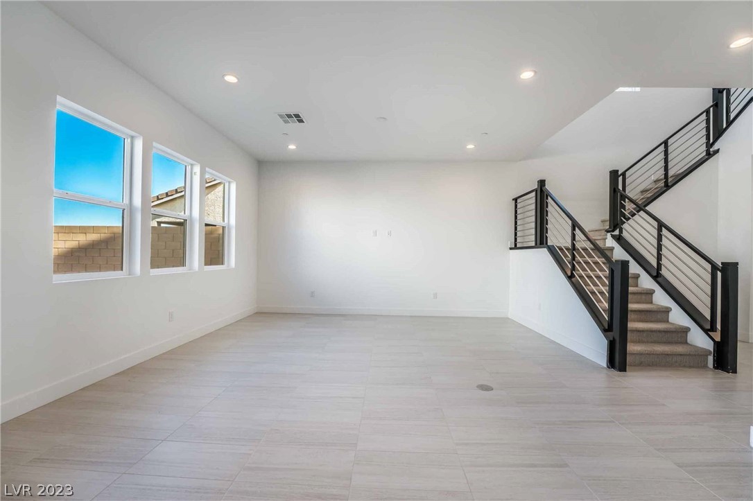 10428 Muro Russo Avenue