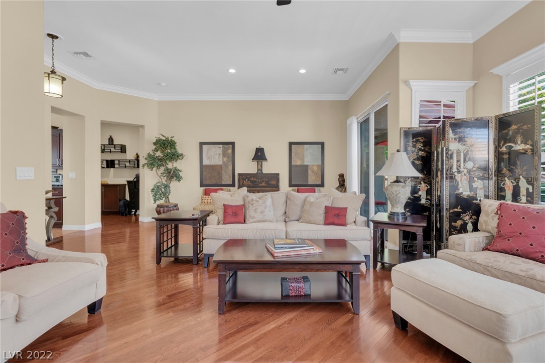 1901 Summer Point Street Unit: 102