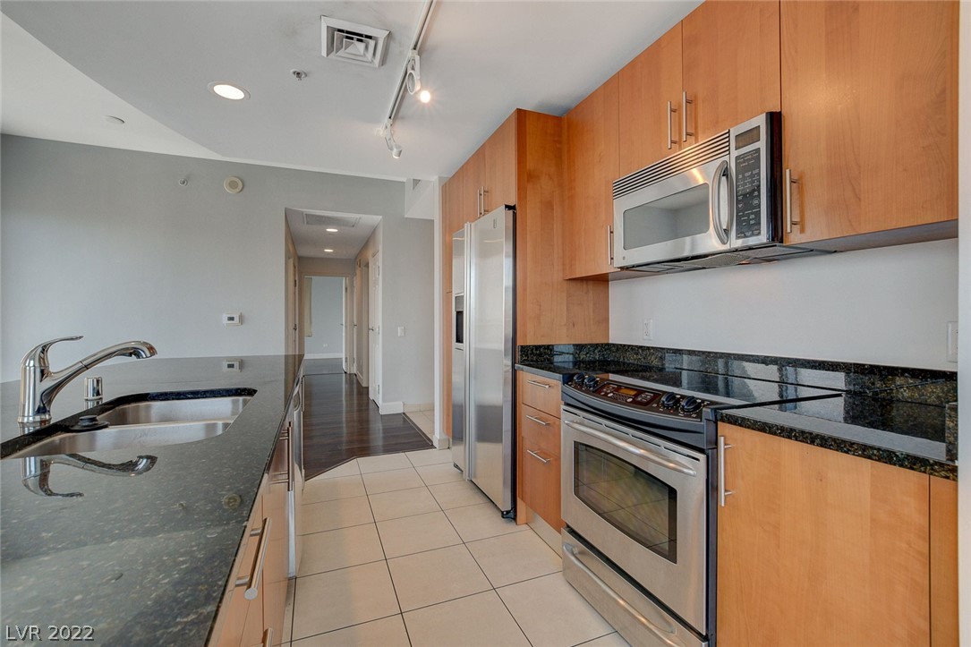 200 W Sahara Avenue Unit: 3101