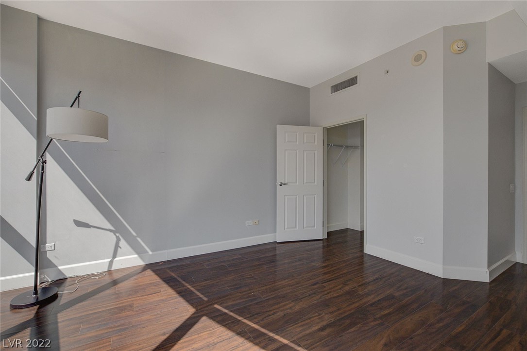 200 W Sahara Avenue Unit: 3101