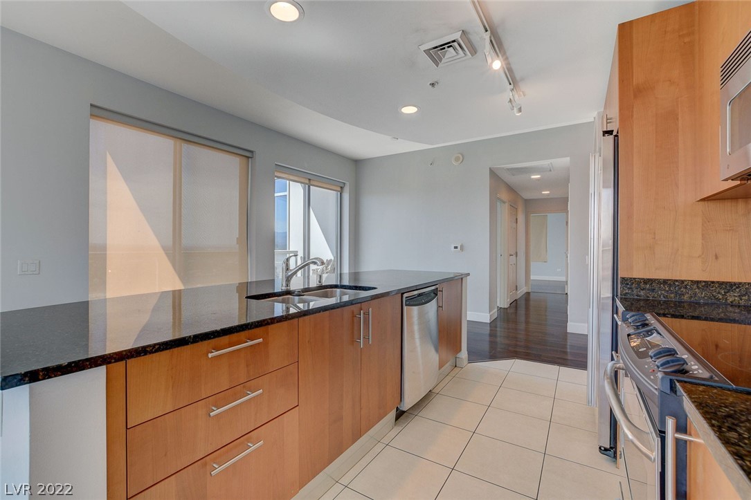 200 W Sahara Avenue Unit: 3101