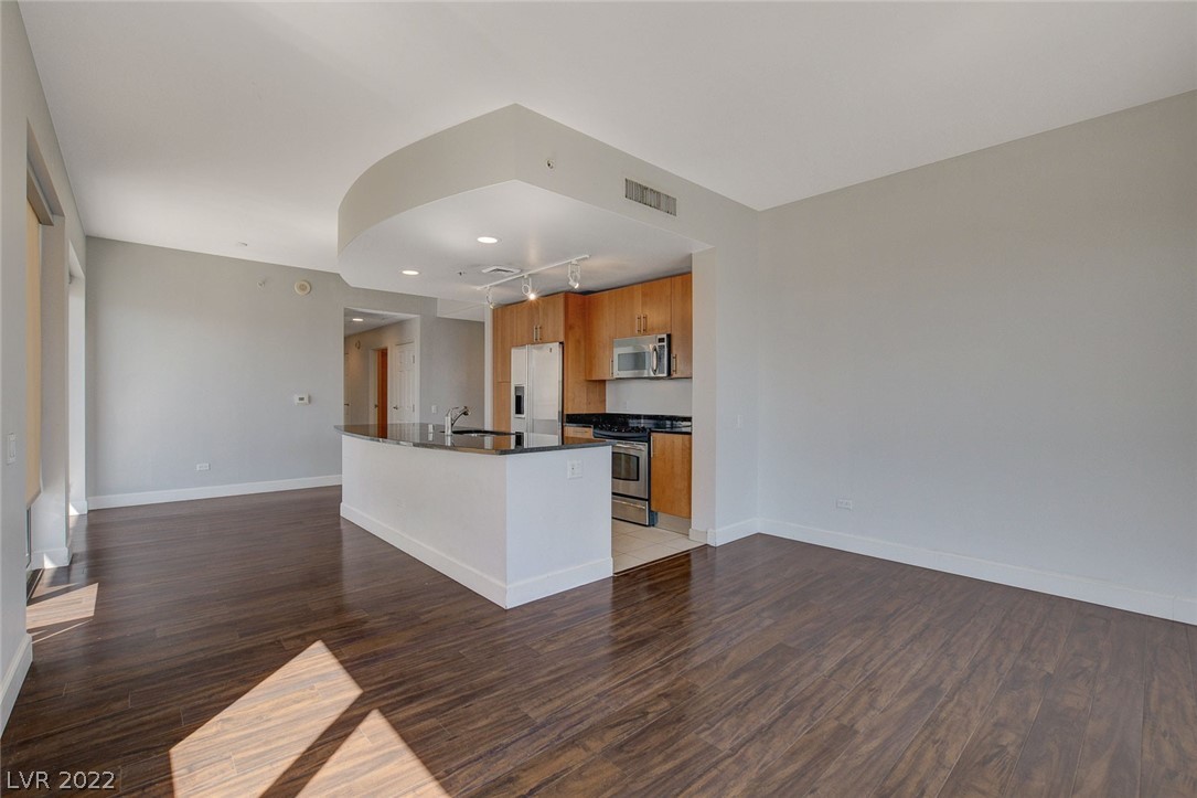 200 W Sahara Avenue Unit: 3101