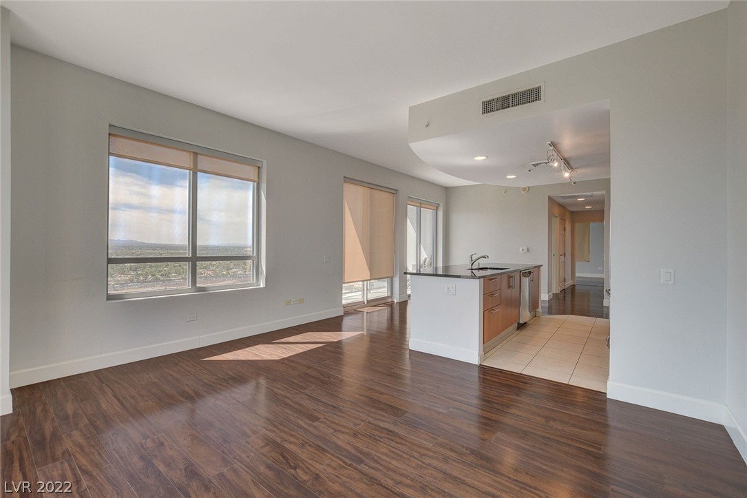 200 W Sahara Avenue Unit: 3101