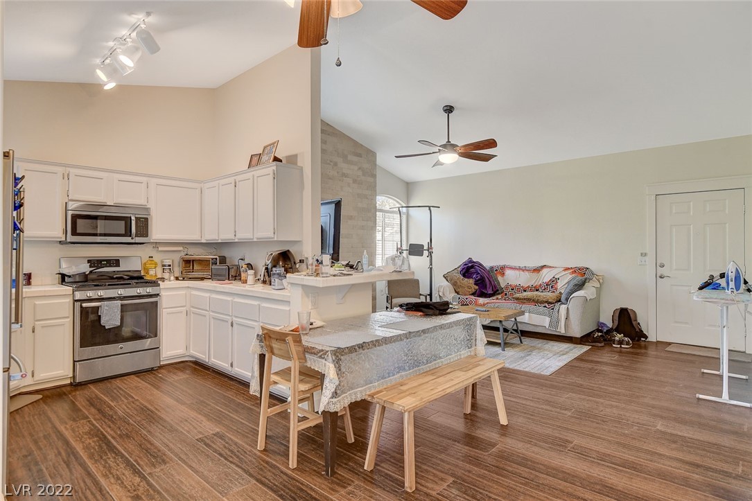 1830 N Buffalo Drive Unit: 2097
