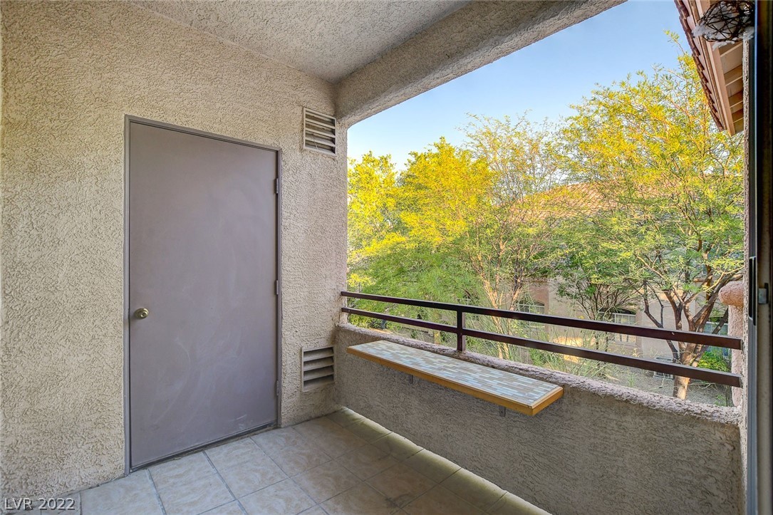 1830 N Buffalo Drive Unit: 2097