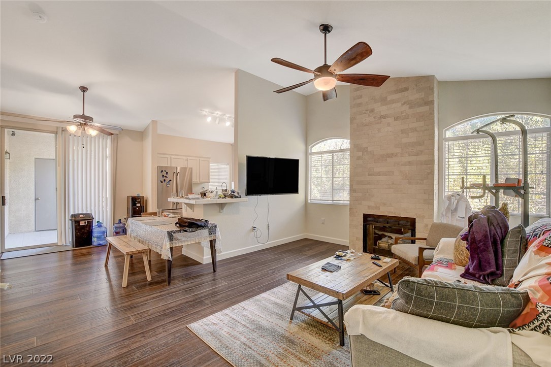 1830 N Buffalo Drive Unit: 2097