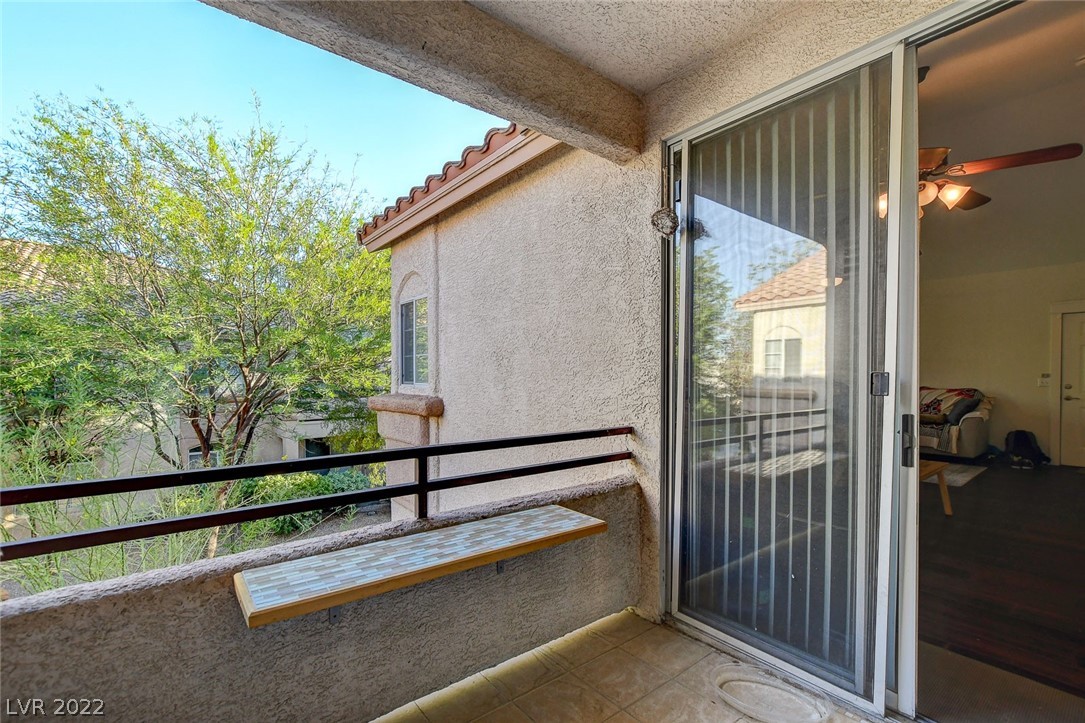 1830 N Buffalo Drive Unit: 2097
