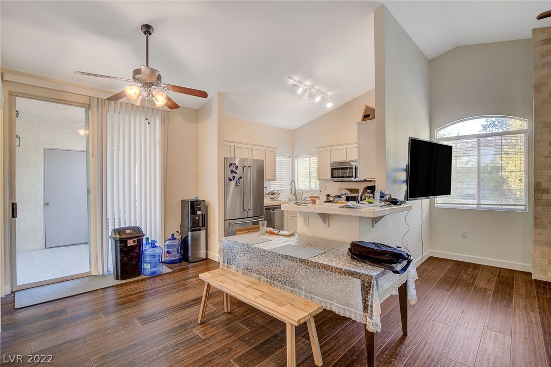 1830 N Buffalo Drive Unit: 2097