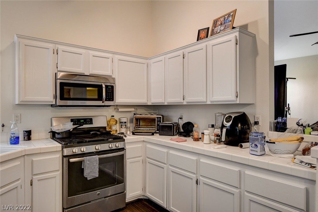 1830 N Buffalo Drive Unit: 2097