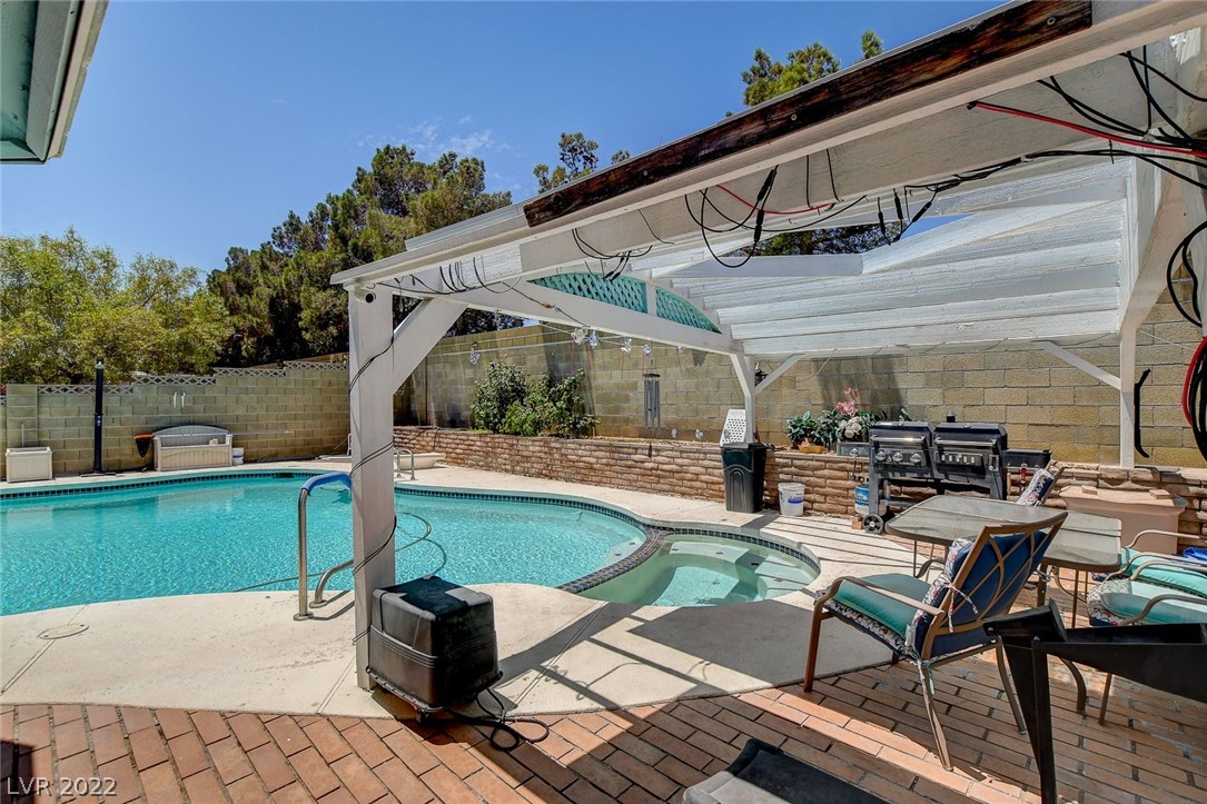 504 Anatolia Lane
